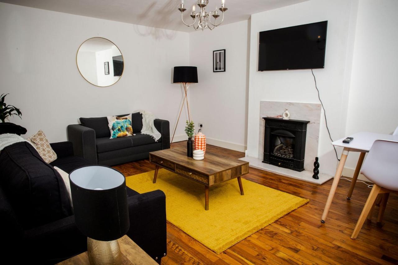 Tower Square House * Alloa